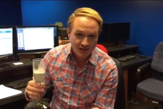 nightlynewsNE's tweet photo. Welcome to Omaha, @BrandonWOWT . I can tell we'll get along just fine. #partyshirt #andacocktail #nightlynewsNE http://t.co/31Qo6HYaqn