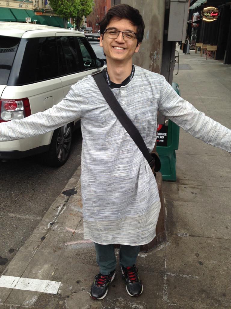 anonlebron's tweet image. .@nilenso gave me a thing to wear at #clojurewest !