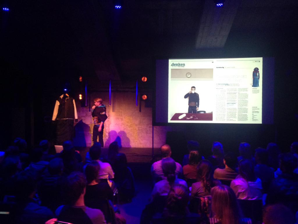 abipatat's tweet photo. Handig! @pechakucha_ams: Bas Timmer presenting his Shelter Suit! http://t.co/E4cY9QrEIv #Nieuwwest