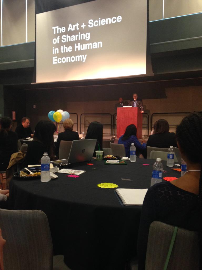 itsRavenDawn's tweet photo. Professor Cabot speaking at the #turnupyourcomm event #sjsu http://t.co/GXW4SYvrxt