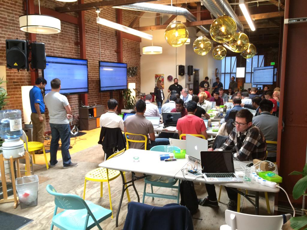 Time to talk <a href="/awscloud/">Amazon Web Services</a> Kinesis #AWSIoTHackDay #intelmaker <a href="/jinman/">Jinesh Varia</a>