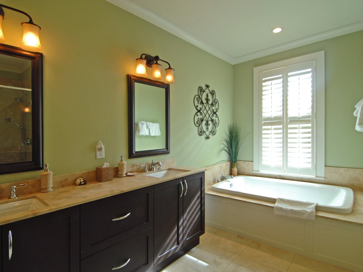 Select Bathrooms tweet media