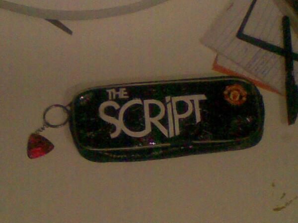 Man1998U's tweet image. First pic shows what we all want ,second shows what i made to get you guys&apos;s attention back in 2013 #TheScripttonepal