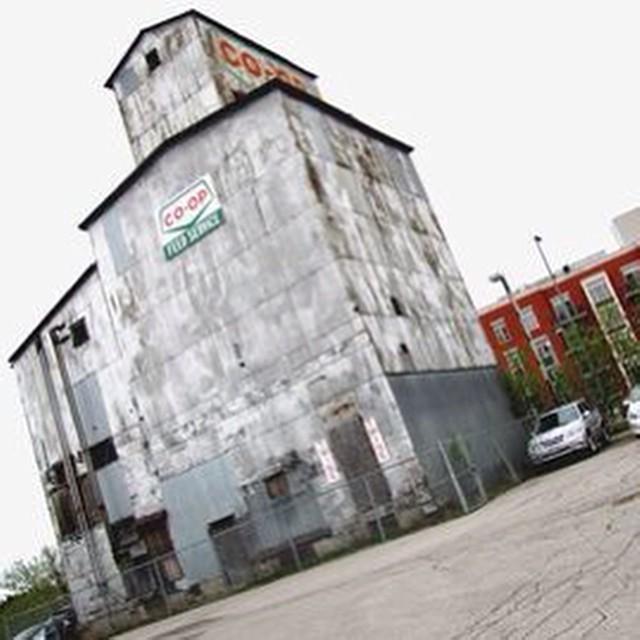 I am writing in support of Kiley Contois petition to save Stouffville's Grain Elevators. S… ift.tt/1Qkml5w