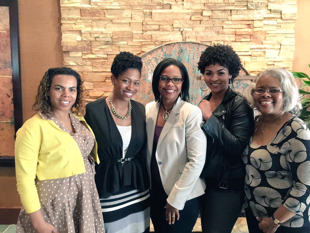NickelWorks1's tweet photo. Had wonderful team lunch at @Seasons52 w/ lovely ladies of #NickelWorks Smart & beautiful! #AdminProfessionalsDay http://t.co/JNoejP1kWc