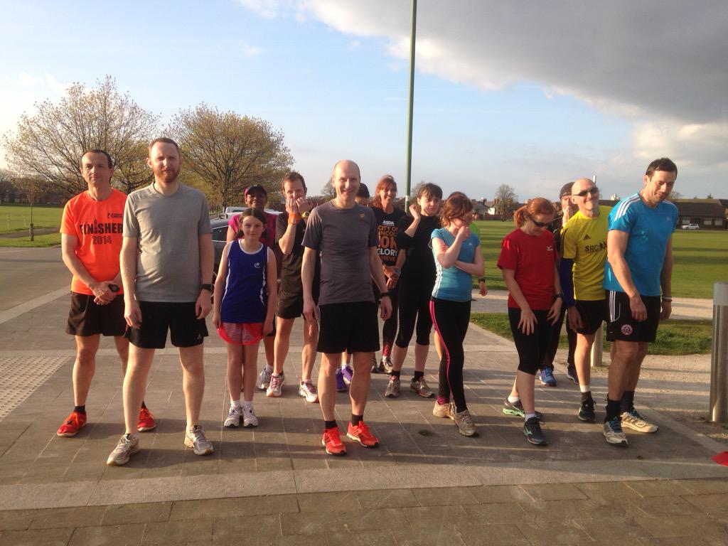 parkrunhelen's tweet photo. Time for the first timed mile of the season #weeklywednesdayworkout #freerunfun http://t.co/xGr3EKPEca