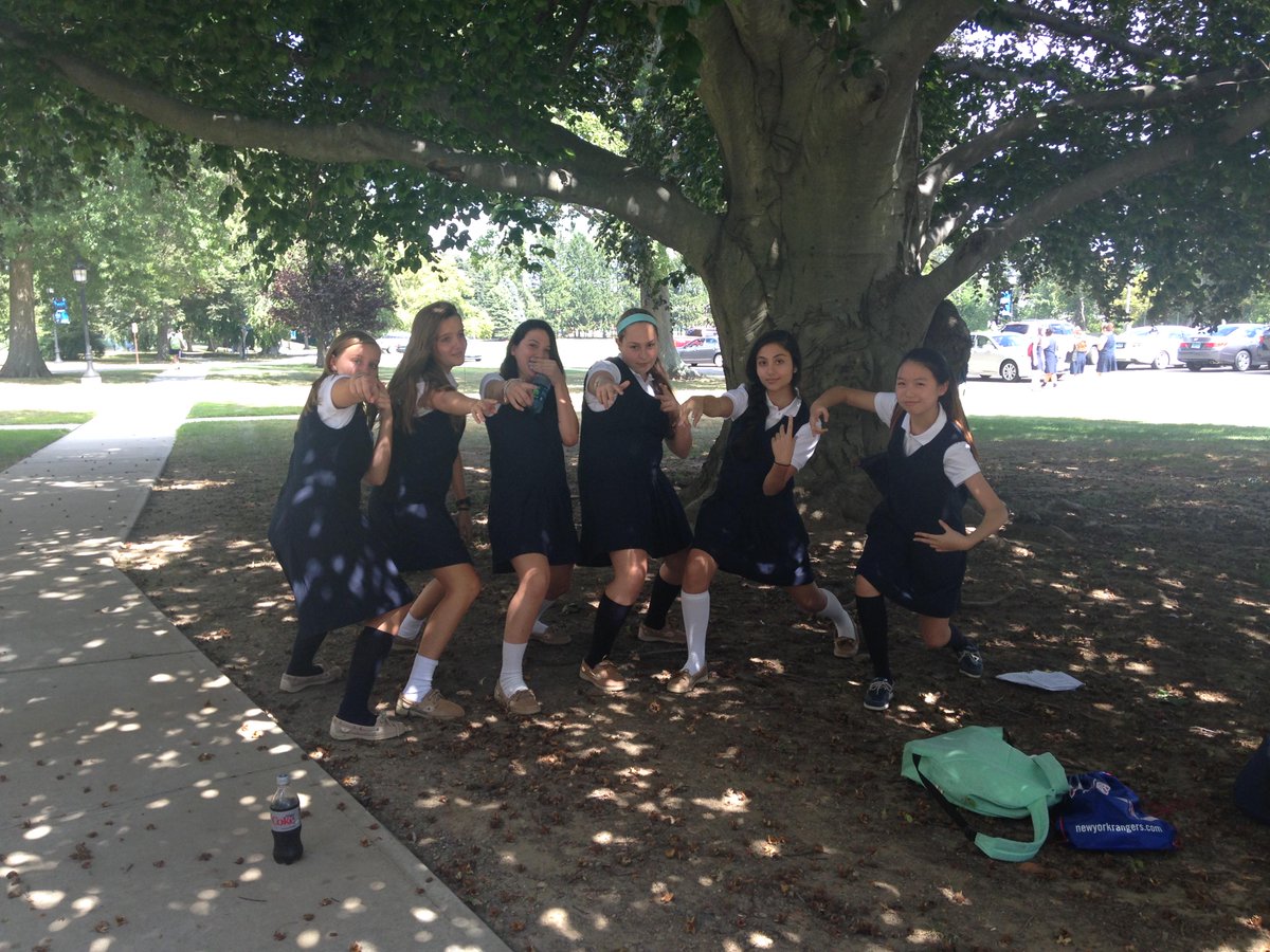 ndecola12's tweet photo. HAPPY BIRTHDAY TO THE ONE AND ONLY @lyssdalocker LOVE YOU TONS!!!!!!!!!ENJOY THE REST OF YOUR DAY #2direction<3<3<3<3 http://t.co/C61pxwlYZc