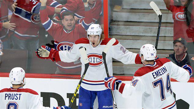 DionneLabelleMP's tweet photo. Ce soir nous allons défaire les Sénateurs; ensuite, 
nous les évincerons du Parlement. 
#GoHabsGo Go #NPD Go #polcan http://t.co/ixnwePxkqZ