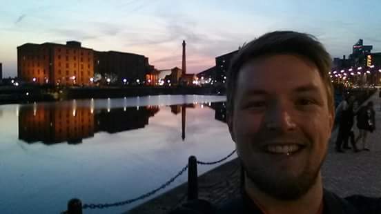 snazzybrian's tweet photo. A beaut end to #NUSconference day 2! Tomorrow is the big day, vote #IrishBrian as trustee! The green suit will return http://t.co/6HhkVOxZh7