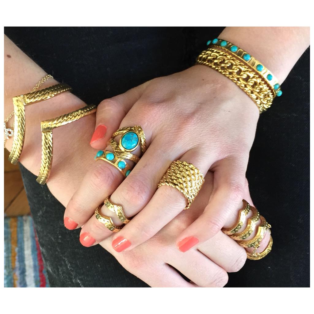 HellesParis's tweet photo. Jewelry Addict💯 #hellesbijoux #helles http://t.co/KbZkors2YY