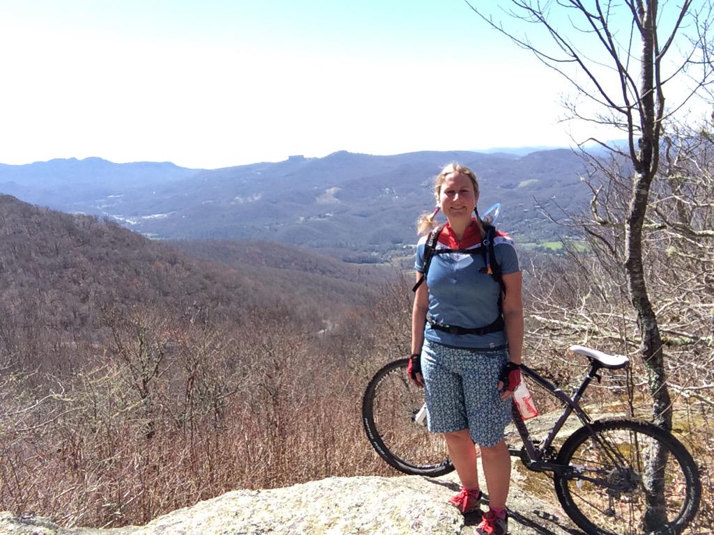 ladyalexmtb's tweet photo. U.S. Trip complete. 100 miles of singletrack ridden, 25 miles of trails run and 1000 miles driven #notamomentwasted http://t.co/oiSkAhrKLP