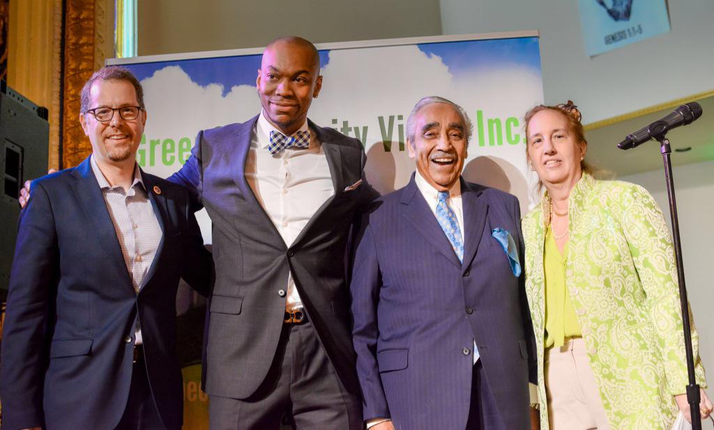 tysonlordgray's tweet image. It was great to have @MarkLevineNYC @cbrangel &amp;amp; @galeabrewer at @GreenCommVision 1st Env. Conf. Happy Earth Day!!!