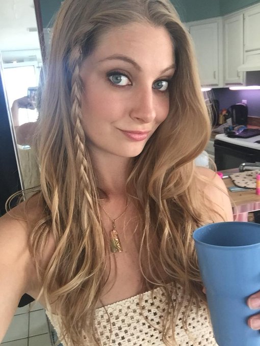 Like my earth day braid? Lol http://t.co/SiSlJF2byY<a href="/tag/myfreecams"class="tags"><span>#myfreecams</span></a>