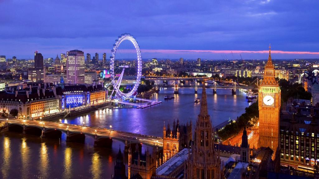 SickViews's tweet photo. London 🇬🇧🌃 http://t.co/9YXQD3xtMn