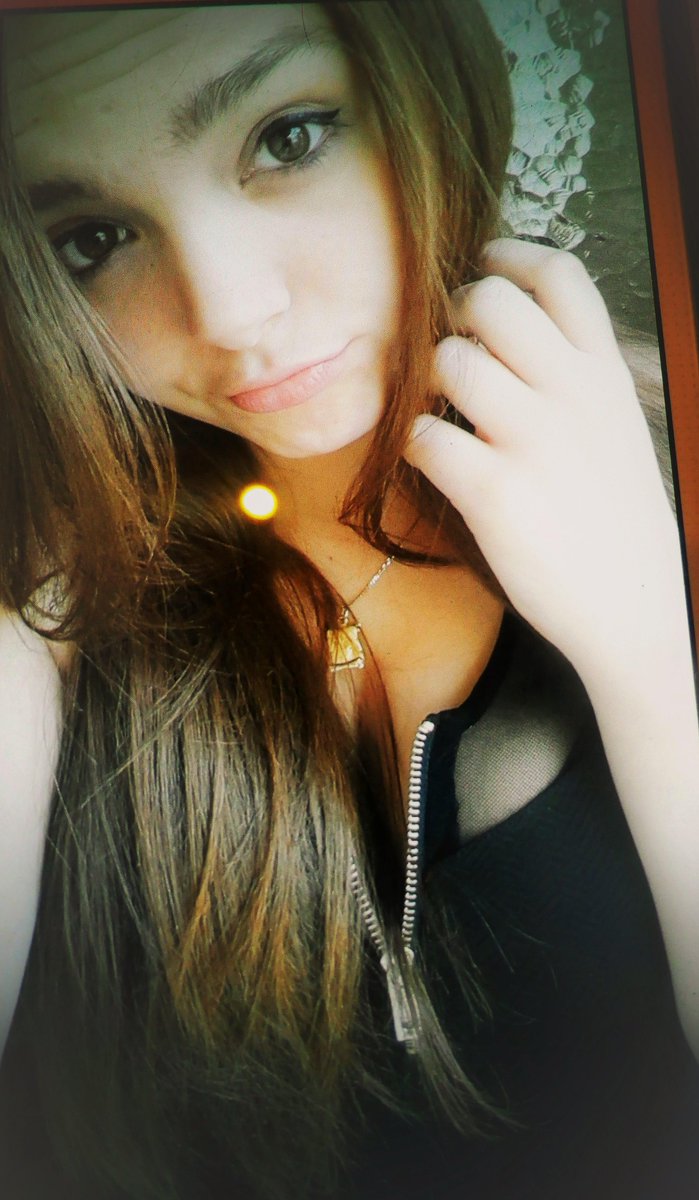 TWiffany_'s tweet photo. "@iArianaMendes quote this w/ a selfie for a ship with a magcon boy😇" http://t.co/StGWcjP8Ov