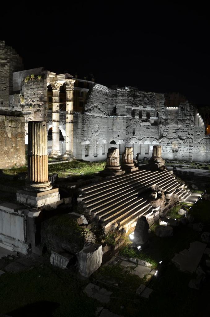 va_lion_'s tweet photo. #ForiImperiali Nuova #Illuminazione #Storaro #NatalediRoma
ValentinaLionetti©
#Roma #forotraiano #foroaugusto http://t.co/A1hIg7CtrO