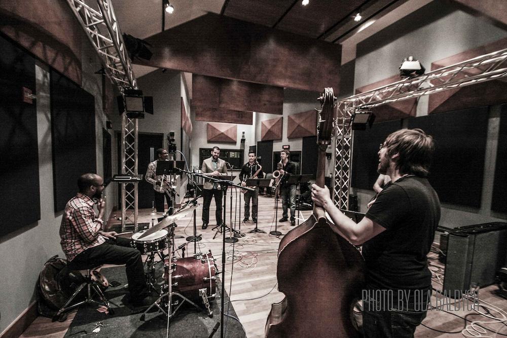 wxpnlocal's tweet photo. The Key Studio Sessions: #FreshCutOrchestra  http://t.co/S7nnOwUhY2 @freshcutorch @ropeadope99 @ccjazzfest http://t.co/hTpzxbzlx6