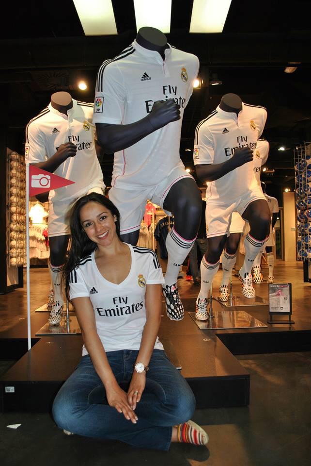 Karlathin's tweet photo. Goooooooooool!!! Hala Madrid!! Eres grande Chicharito!!!! @CH14_ @realmadrid  @RazaESPN Desde MX para el mundo❤️1⃣4⃣ http://t.co/TQAcKTSits