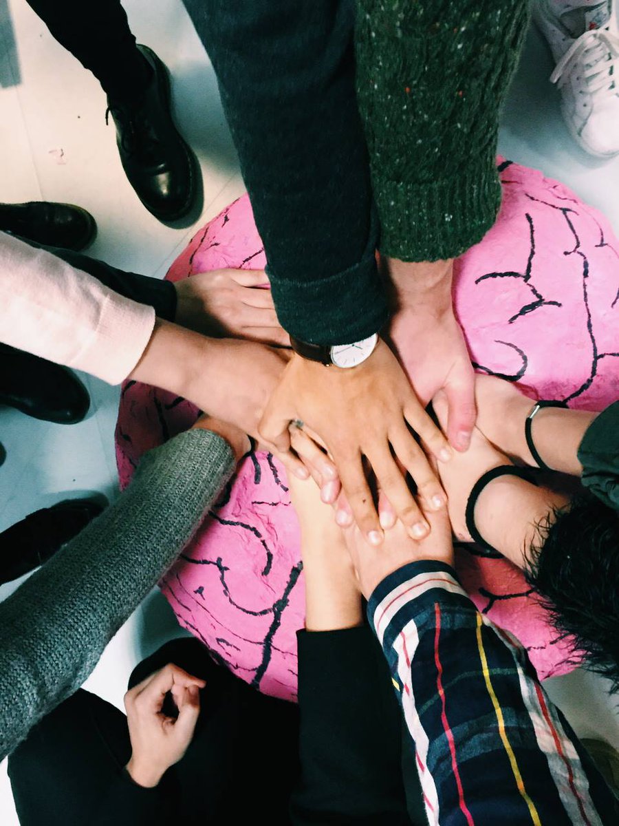 Y esto poco a poco llega a su fin... Y no podemos estar más agradecidos. MUCHÍSIMAS GRACIAS A TODOS DE-MENTES!