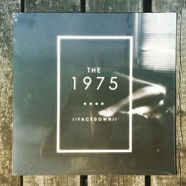 AEVinyl's tweet photo. The 1976 - Facedown EP
From #recordstoreday #RSD5
#aevinyl
#vinyl #vinyljunkie #vinyligclub #vinyladdict #vinylp… http://t.co/LiDfsWxgzc