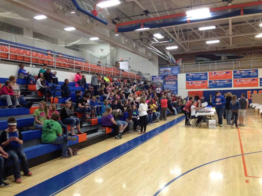JCJrH's tweet photo. Great turnout for #sciencefair2015 #jccu1 http://t.co/Bl4FGrVrwC