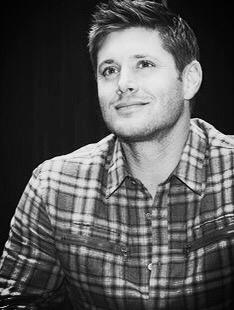 upon_a_girl's tweet photo. thank u 4 these 10 years! I love u so much! 💚💙

#JensenAckles #BlackNWhite #10YearsProud #10YearsInLove #10Down10ToGo http://t.co/pxhl6VvoBU