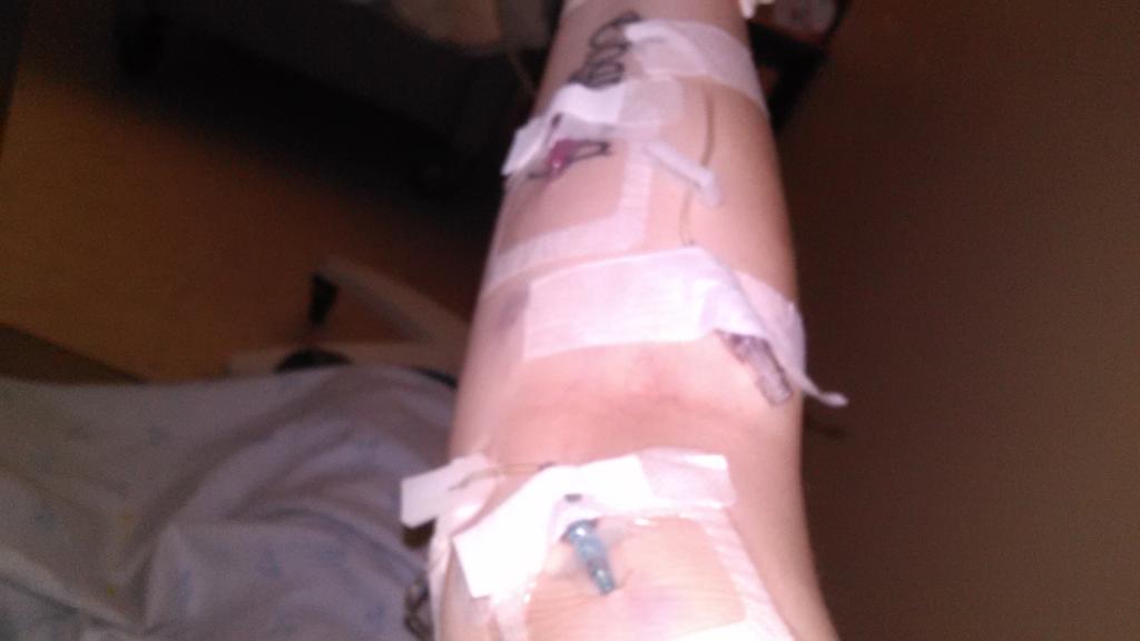 mandimoore86's tweet image. Ready to get out of hospital