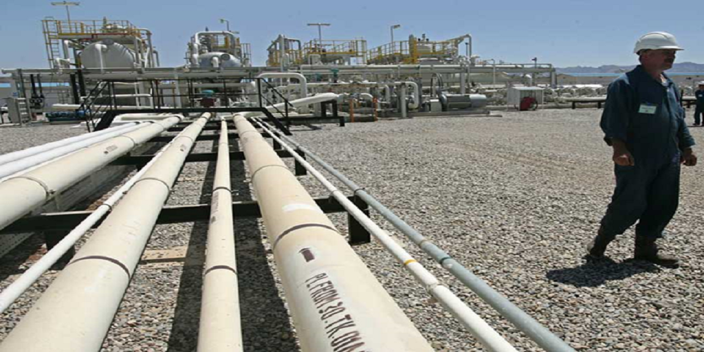 Oilprocom's tweet photo. Chevron's Saudi Unit To Shut Joint #Kuwait #OilField Next Month http://t.co/il5Lm7C2q8 http://t.co/uUmy9lPZdo