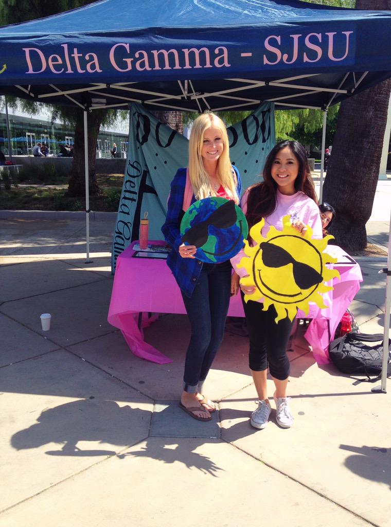 Julieandreaaaa's tweet photo. My #wcw is this amazing girly 4 making an amazing difference w/ her position in the house! ILY💕🌎 #PHCSJSU #EarthDay http://t.co/M7tBcNQJ8a