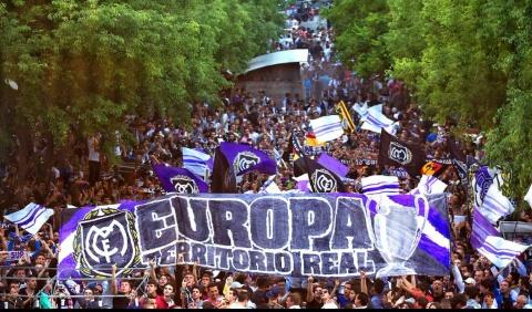 aficion_Rmadrid's tweet photo. "Europa. Territorio Real" @FondoSur_1980 http://t.co/SKdpyUetDU