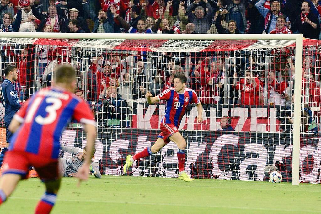 FPhotoed's tweet image. Bayern 6-1 Porto // #UCL