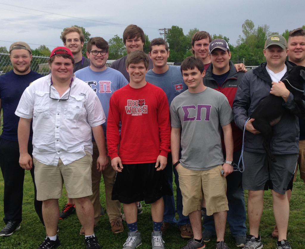 SigmaPiAlphaPi's tweet photo. Always great to go volunteer at the Humane Society and give back to the community! http://t.co/vTcnPvUpU3