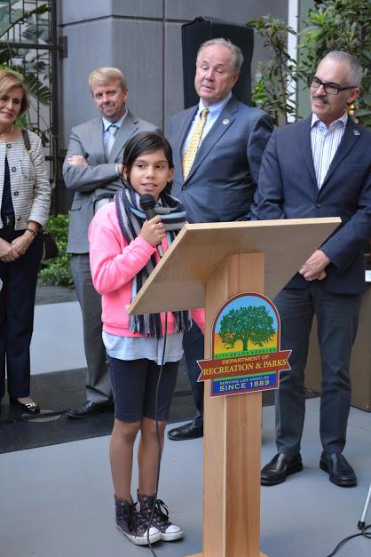 AoDiscovery's tweet image. Get #everykidinapark with the help of #AgentsofNature! Fourth graders love the free, educational mobile game!