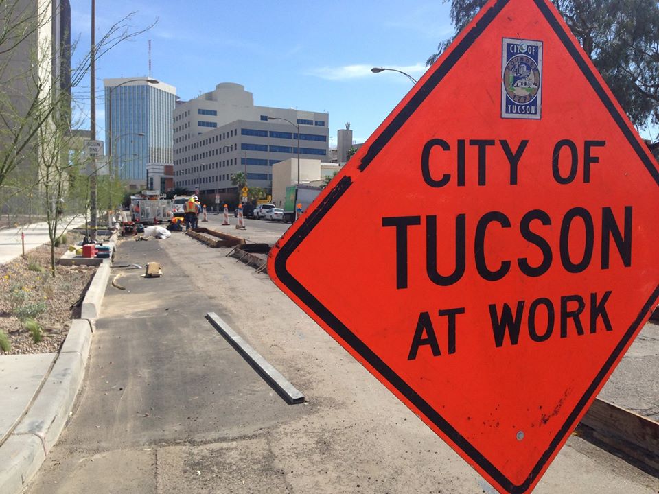 Our April newsletter is available! A new protected bike lane, a new bike corral, + more! us7.campaign-archive2.com/?u=7a844eac7a6…