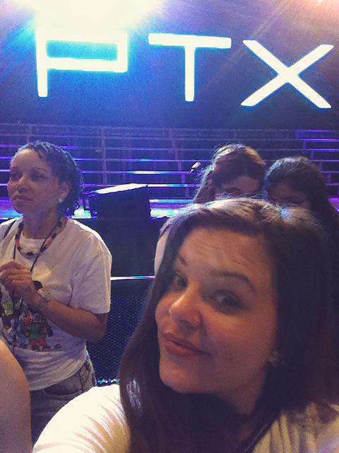 lillyofthealley's tweet photo. Tonight was off the chain! Music at its finest!! #PTXOFF #OnMyWayHomeProject @PTXofficial http://t.co/xNK1G3kAiN