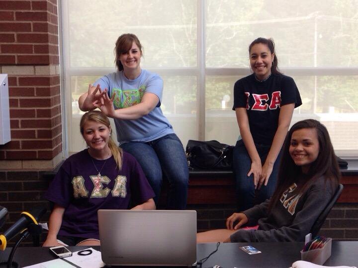 ASABetaMu's tweet image. Getting a little training in before Greek Olympics tomorrow! #HSUGREEK #HSUGW2015 #BetaMu @HSUGREEK