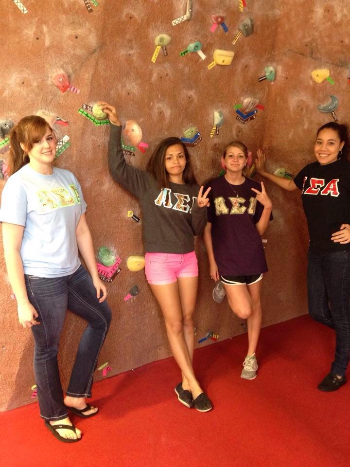 ASABetaMu's tweet image. Getting a little training in before Greek Olympics tomorrow! #HSUGREEK #HSUGW2015 #BetaMu @HSUGREEK