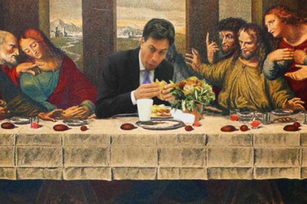 MillibandReacts's tweet photo. When you go out for a meal with the squad http://t.co/Tr5p1EsEkR