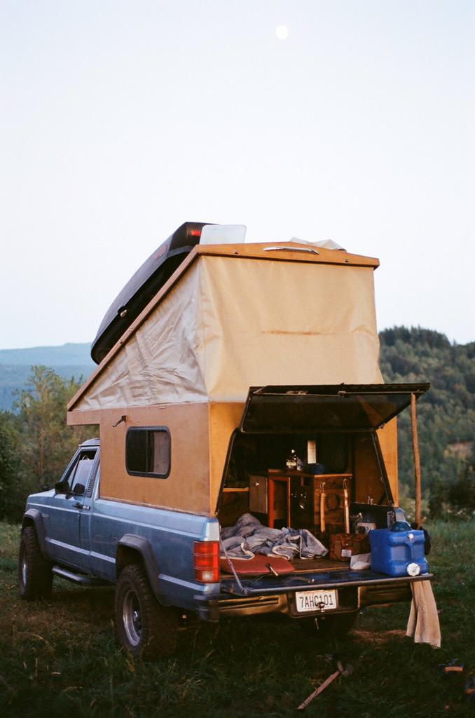 westward_adv's tweet photo. Home is where you park it. http://t.co/4UYbJ0OsrS