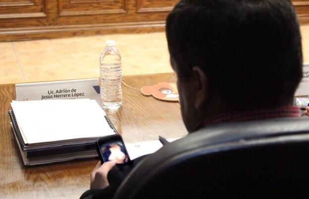 ProcuCoah's tweet photo. Que buena vida se dan los regidores del PRI en Saltillo http://t.co/FdM3rsqnoP