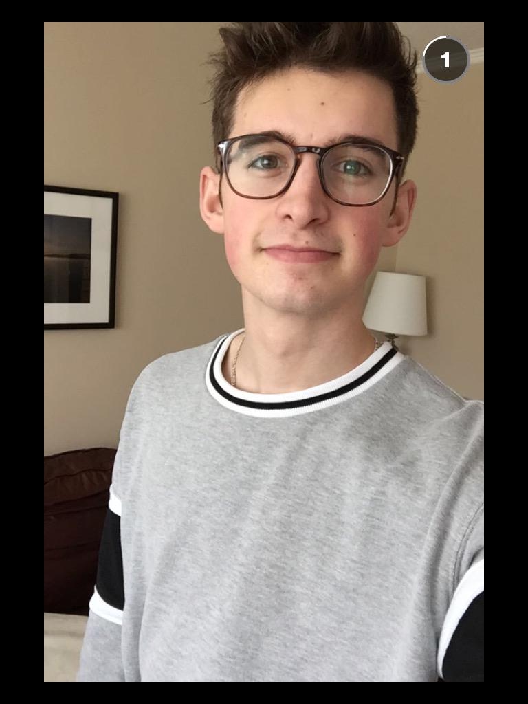 HAPPY BIRTHDAY JOEY KIDNEY!!!!!!!!I can\t believe you\re now 19!Do me a favor and stop growing I need to catch up   