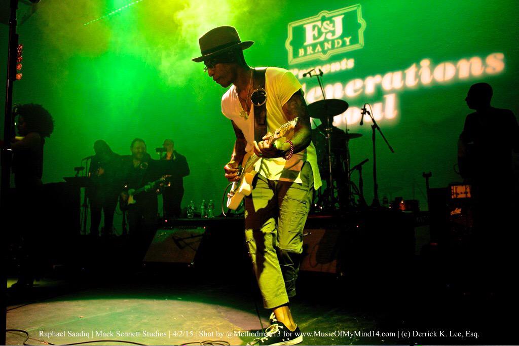methodman13's tweet photo. Check out review+pics+vid of @RaphaelSaadiq's #GenerationsOfSoul" gig! 4/2/15 http://t.co/o3rTYFGZMB http://t.co/dCt70CNeNS