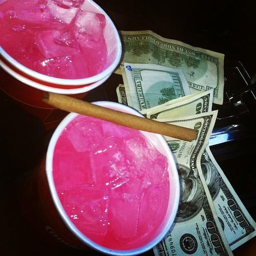 Tazzso414's tweet photo. #muddking this all I do http://t.co/5IamComEzU