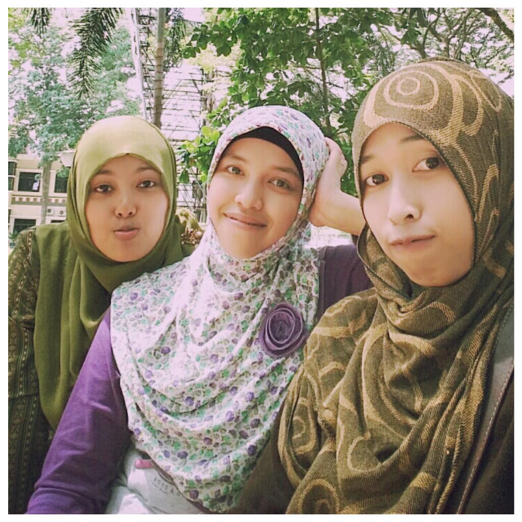 UMahmudah's tweet photo. Selama apapun kita tak berjumpa,selama komunikasi terjaga...seperti dekat terusss http://t.co/qCl88pZW8G