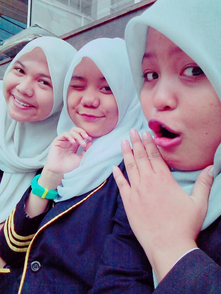 nhing24_ tweet picture