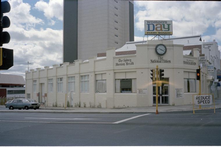 MuseumofPerth's tweet photo. RECOGNISE THIS? @FAIRFAXMEDIA, 454 MURRAY ST, 1982 - Cnr Milligan St, now #FastEddys. #Perth @thewest_com_au @watoday http://t.co/N6lJwISQiJ