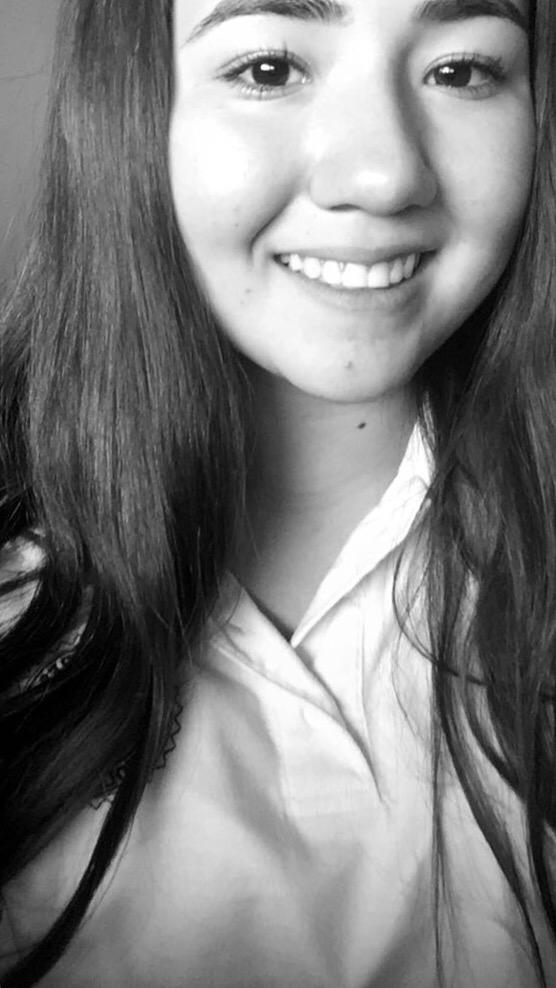 emma_king3's tweet photo. my bff is so pretty (and single)  #nomorebraces!! http://t.co/fYXIWqGvWj