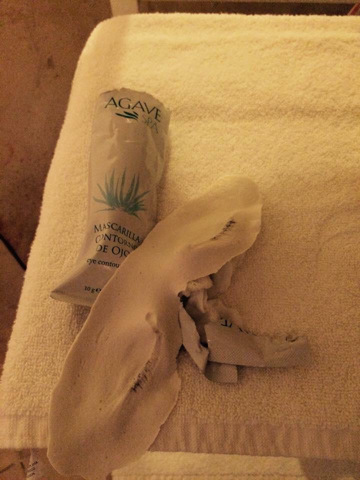 ricardolcss's tweet photo. Time to relax the eye cotour... #agavespa #all4spas #mexicanline #luxurymexicantreatments http://t.co/gRX8EjfmRn