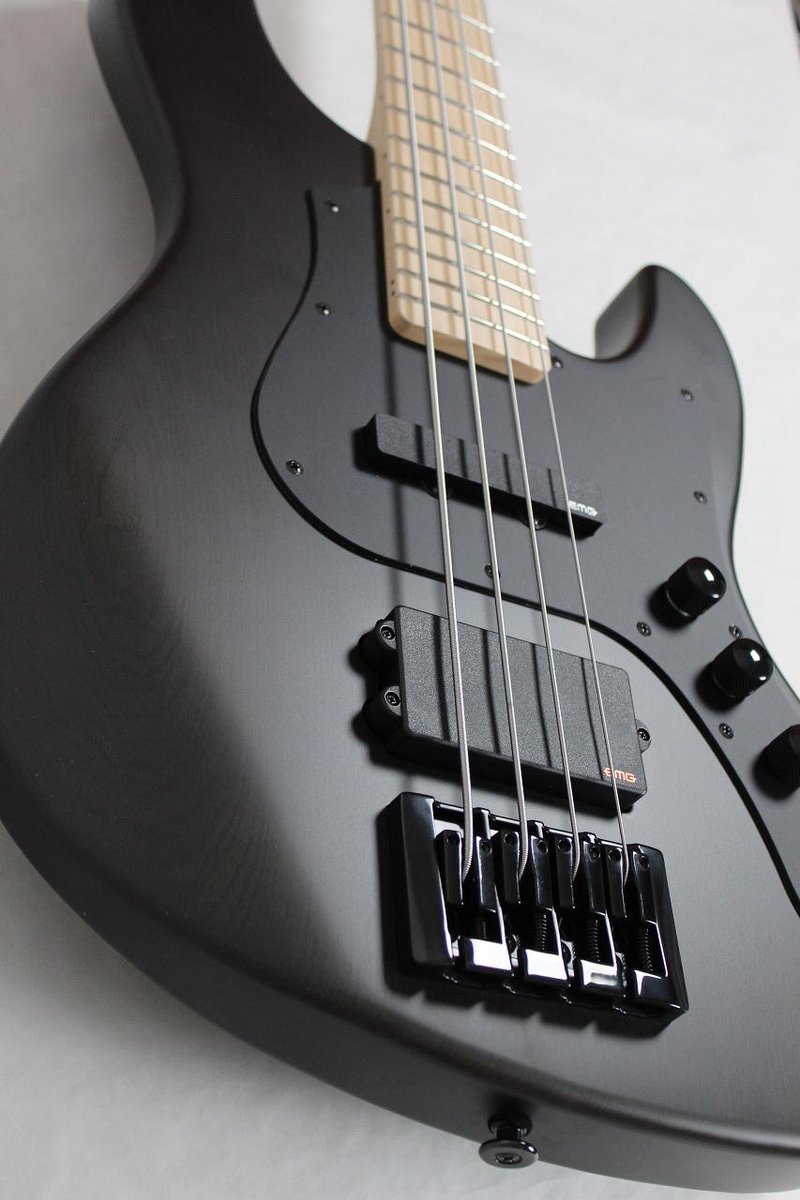 Good morning, Japan!! FGN J-Standard Mighty Jazz bass with 24frets