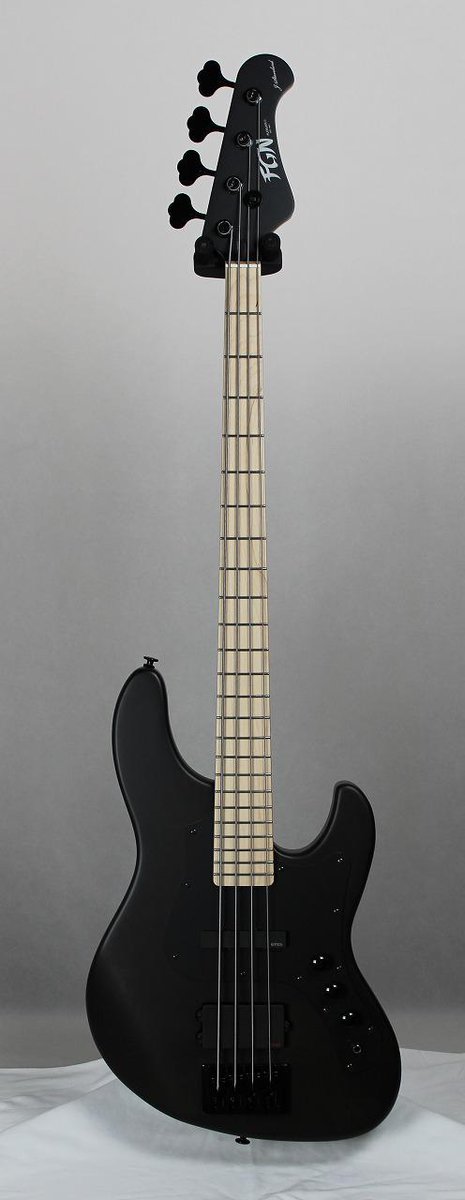 Good morning, Japan!! FGN J-Standard Mighty Jazz bass with 24frets